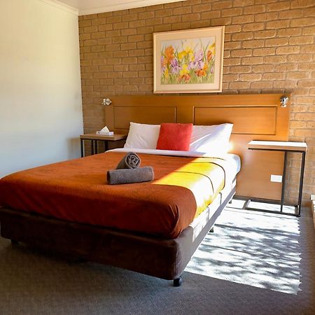 Darling Junction Motor Inn Wentworth Экстерьер фото