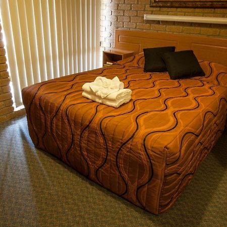 Darling Junction Motor Inn Wentworth Экстерьер фото