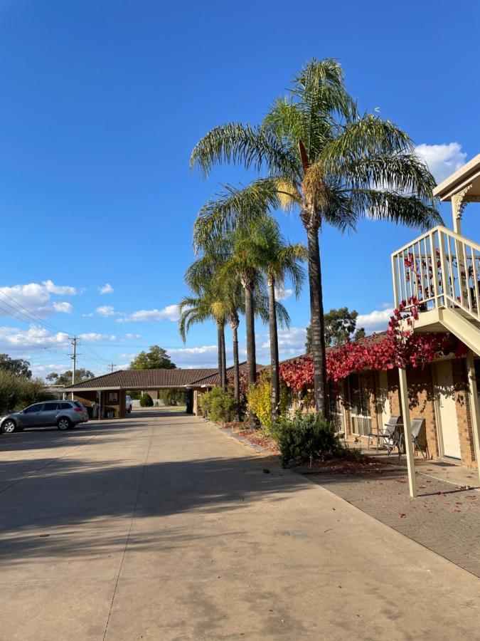 Darling Junction Motor Inn Wentworth Экстерьер фото