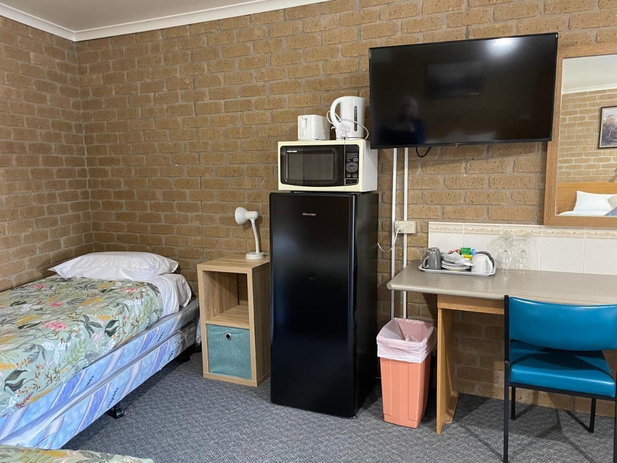 Darling Junction Motor Inn Wentworth Экстерьер фото