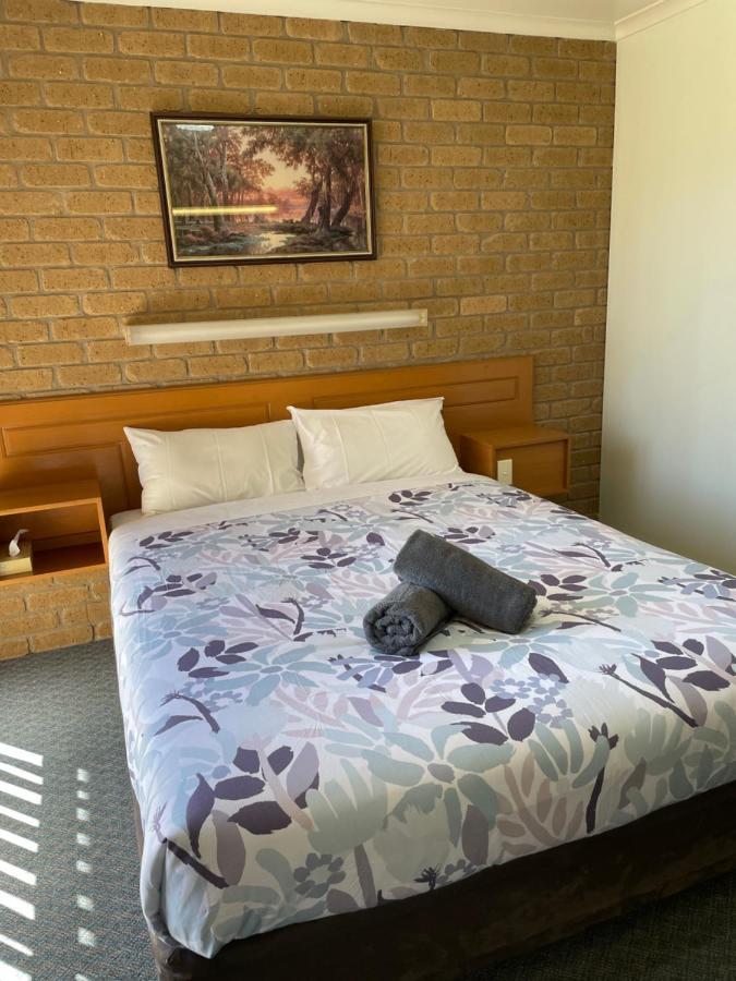 Darling Junction Motor Inn Wentworth Экстерьер фото