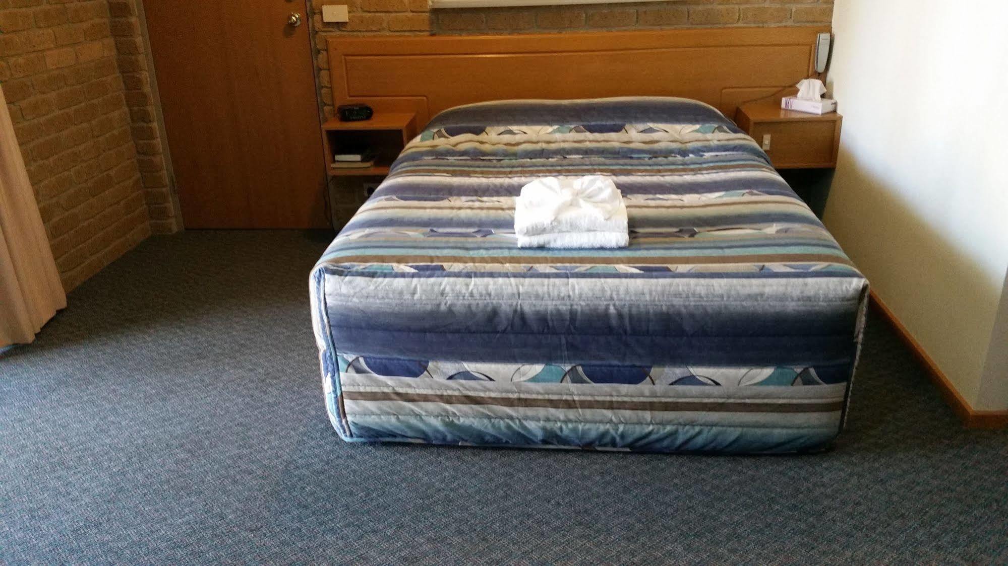 Darling Junction Motor Inn Wentworth Экстерьер фото