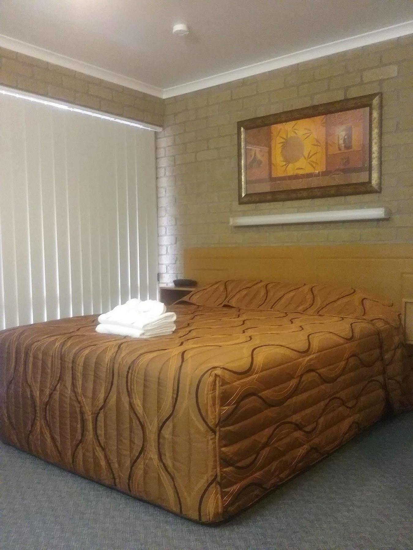 Darling Junction Motor Inn Wentworth Экстерьер фото
