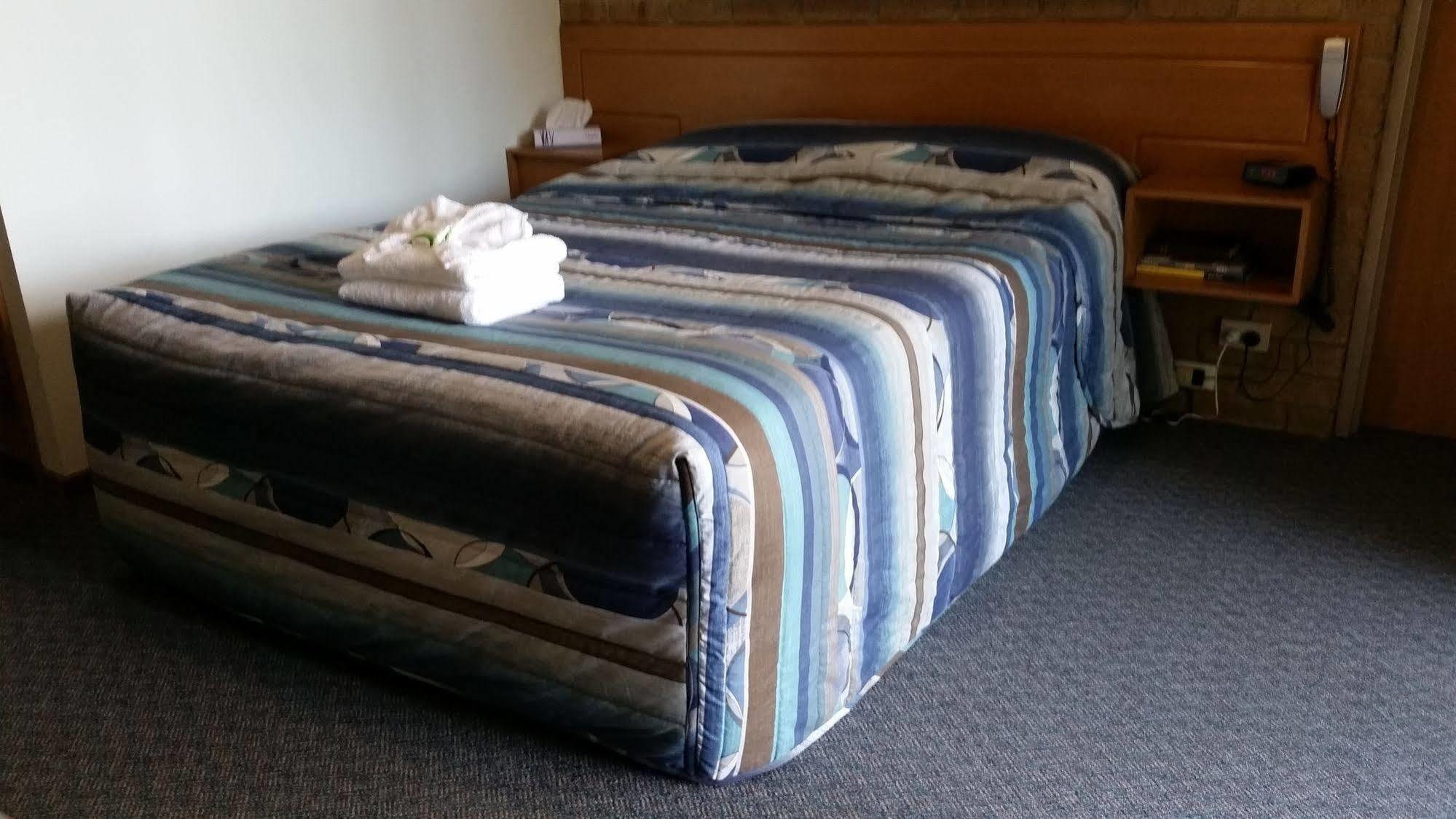 Darling Junction Motor Inn Wentworth Экстерьер фото